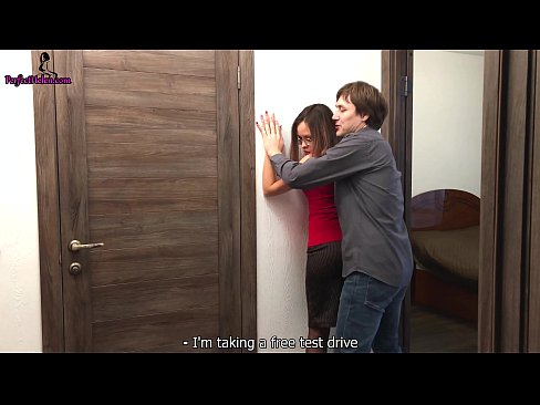 ❤️ Sexy Realtor Sensuly Jerks rẹ obo ati fokii Lakoko ti o n ta iyẹwu Rẹ - Krempai wa %yo.https-tubsexer.ru ❤